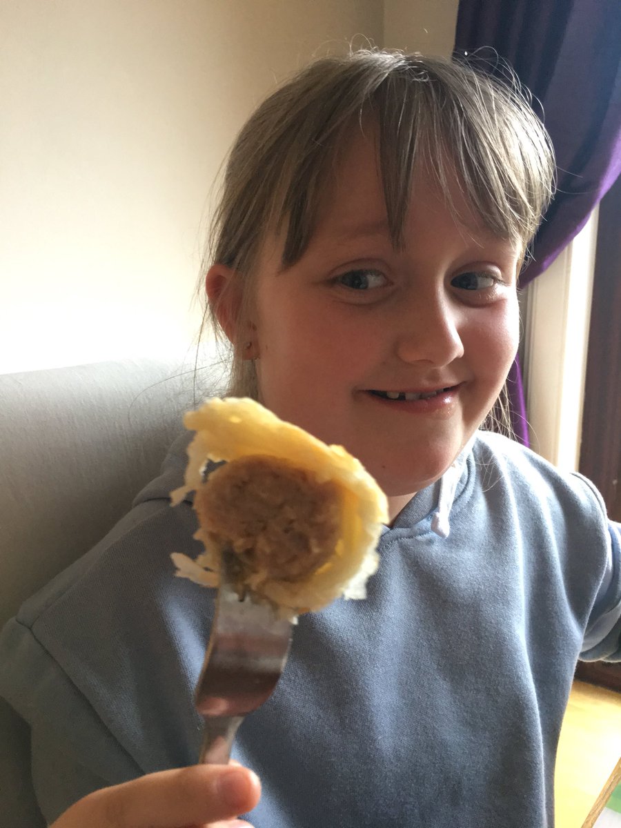 Tweedle_Dees's tweet photo. When your home made sausage rolls look like Donald trump 😀#DonaldTrump #Scotland #sausagerolls #tweedledees https://t.co/hslIWN6Og7