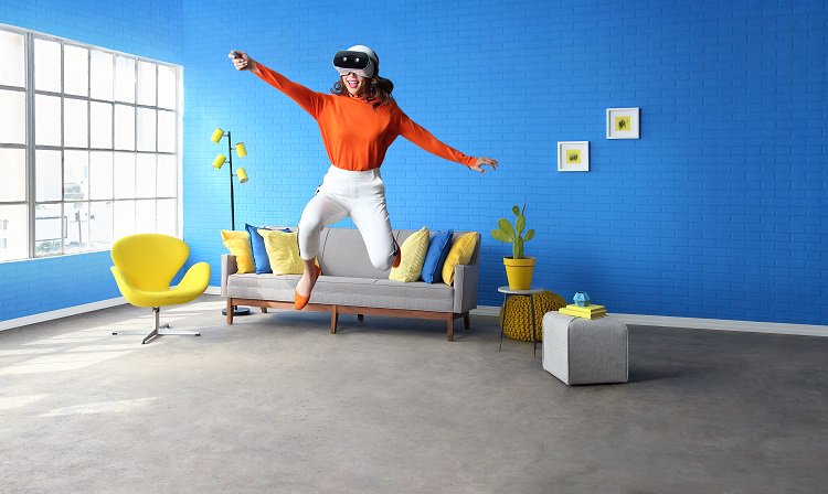 gunjan_73's tweet photo. Are you guys ready for a premium VR experience? An award winning Google Daydream headset by #Lenovo  -- Launch imminent!  Now it's time to let 'GO' of old tech. #VRLA https://t.co/gu5EafNQs6