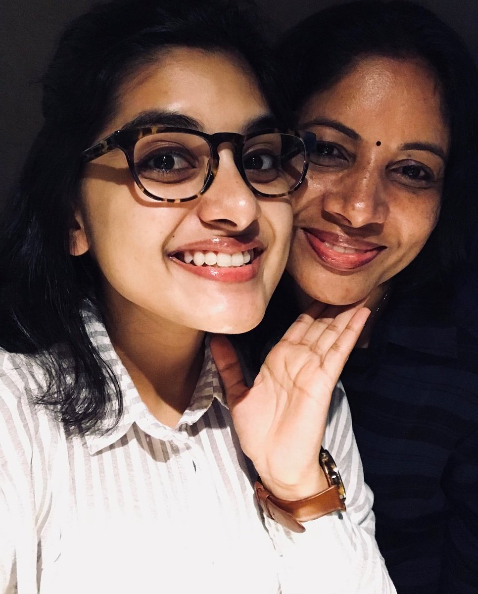 chennaiites's tweet photo. @i_nivethathomas smiling selfie with her mom 🖤 https://t.co/kQ7z4MVnKW