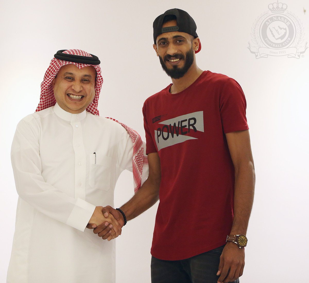 AlNassrFC's tweet photo. وقعت إدارة نادي #النصر رسمياً مع حارس المرمى الكابتن عبدالله العويشير
وذلك لمدة ثلاث سنوات .
جاء ذلك بحضور الأمين العام للنادي الاستاذ محمد المسبل . https://t.co/MdfzBfoSyW
