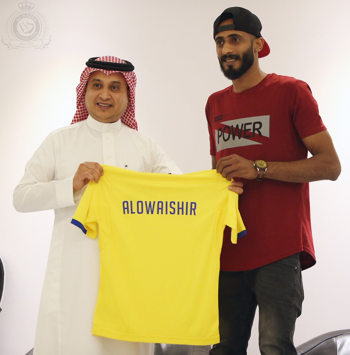 AlNassrFC's tweet photo. وقعت إدارة نادي #النصر رسمياً مع حارس المرمى الكابتن عبدالله العويشير
وذلك لمدة ثلاث سنوات .
جاء ذلك بحضور الأمين العام للنادي الاستاذ محمد المسبل . https://t.co/MdfzBfoSyW