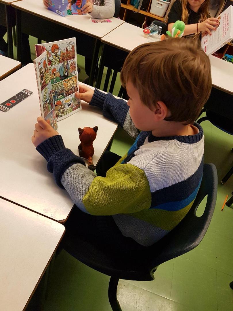 SFOAschool's tweet photo. Reading to our stuffies!! #bookfairsuccess https://t.co/OkJ7QcXMl7