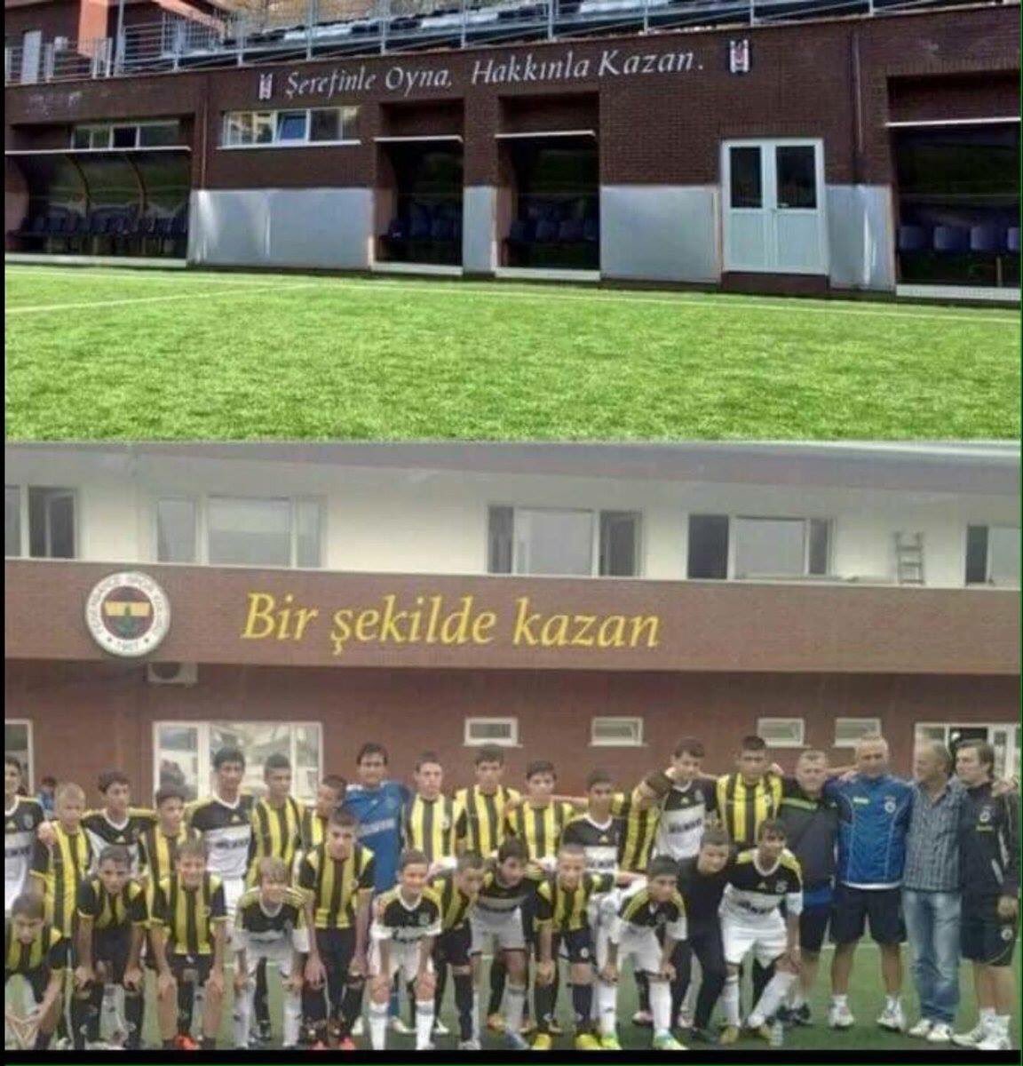 beykalender34's tweet photo. Ülker Stadı'nda Şikeci aykut diyorki ; "ben böyle turu gececegime elenmeyi tercih ederim" Ben hayatim boyunca böyle iki yuzlu bir insan gormedim. Insanda karakter eksik oldumu ne desen boş arkadaş https://t.co/ektaxXwyQY