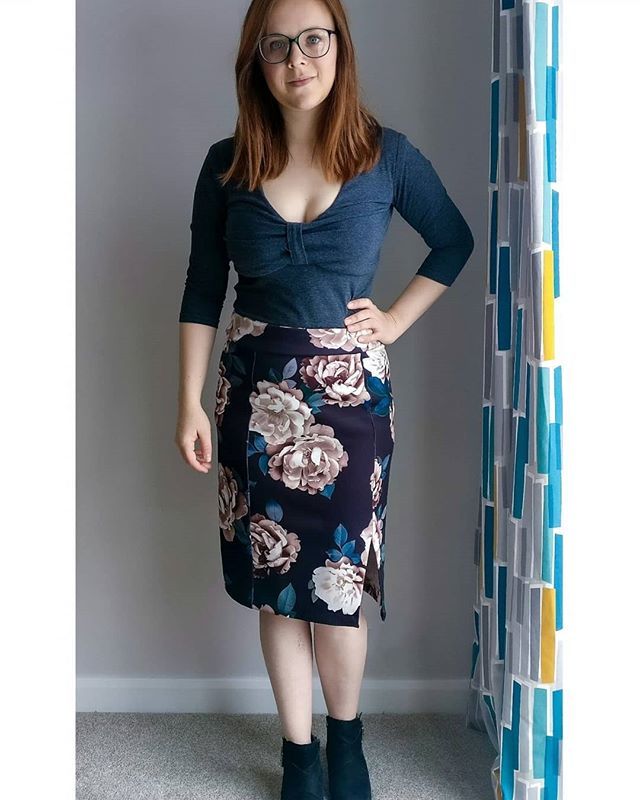 HsHandcrafts's tweet photo. Good fit makes you feel good!
I love this BiBi skirt from the @tillybuttons #stretchsewingbook
You can read about it on my blog @hshandcrafts now .
.
.
.
.
#sewingbibi
#bloggerstyle
#fashionblog
#fbloggers
#makersgonnamake
#diystyle
#diyclothes
… https://t.co/qXqXRkTKNA https://t.co/mxu6SGEi0y