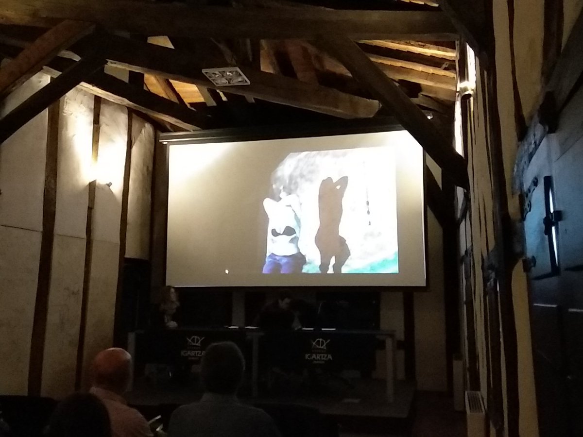 Dastatu Igartzan. Txakur Gorria