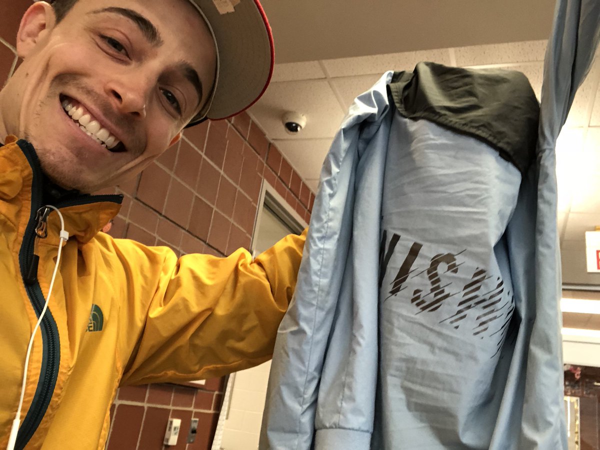 aharrisSD25's tweet image. When your friend at work proves you wrong about her ability to clean your jacket. #d25ItsPersonal #ItsClean! @AHSD25South