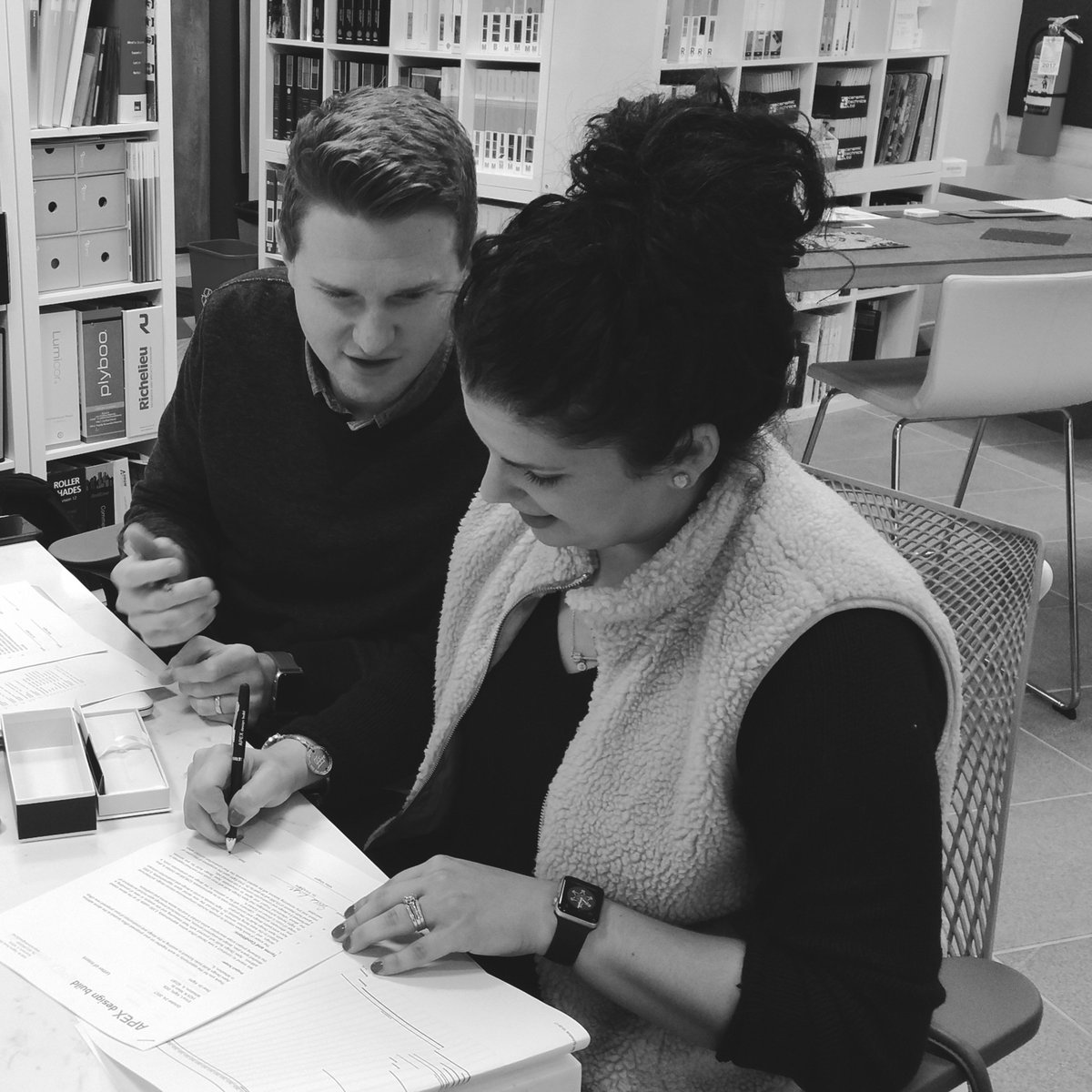 drericakight's tweet photo. Happy small business week! #tbt of signing on the dotted line. This whole journey has been full of emotions… excitement, exhaustion, adventure, inspiration and fear. So, cheers to all other small business owners and all of the sacrifice you put in to make your business flourish! https://t.co/2HZgTOOce8