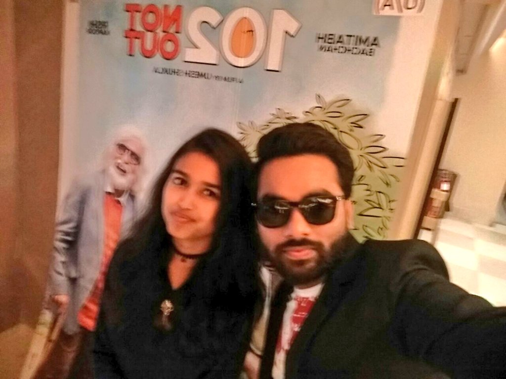IamKrishna97_'s tweet photo. MUST WATCH EVERYONE #102NotOutTomorrow movie is a family friendly humor & a father-son story that is both sweet & sad #102NotOut is indeed a good watch with great emotional connect & superlative acting by D legendary duo of @SrBachchan sir & @chintskap ji Thanku @umeshkshukla ji https://t.co/AGKcp59ODC
