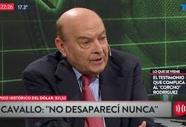 yobanaandino1's tweet photo. #NoticiasFalsasNO #MacriCavallo #BuenJueves #3DeMayo El presidente Macri y su gente lleva la economía para el mismo rumbo que caballo 😡😠 #NoticiasFalsasNO #MacriCavallo @marmolada264  @aldeaysoc @DANDREACELESTE @RodriguezSaaN @gdiegom @MONI_MONTERO @fernandezvmerce  @AleVerbeke https://t.co/KEv5S8li85