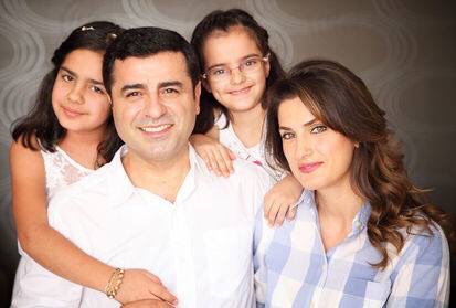 Ferhattunk1's tweet photo. #SenleDeğişir https://t.co/hNj2GZBqM6