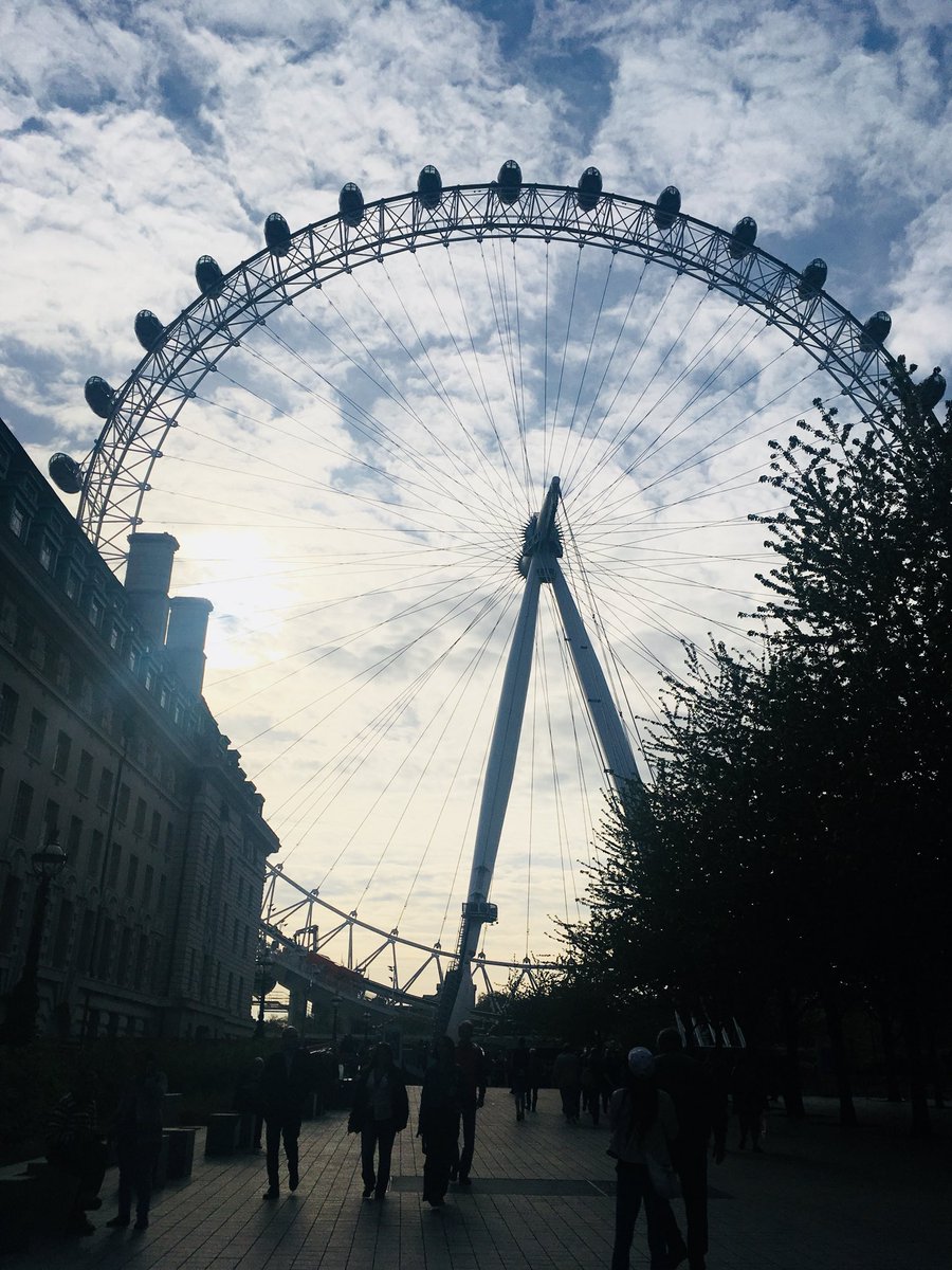 JevsJevsJevs's tweet photo. Successful treasure hunt with the @DragonRougeUK crew. #worksocial #clues #clueless #london https://t.co/FDBcQFcSpg