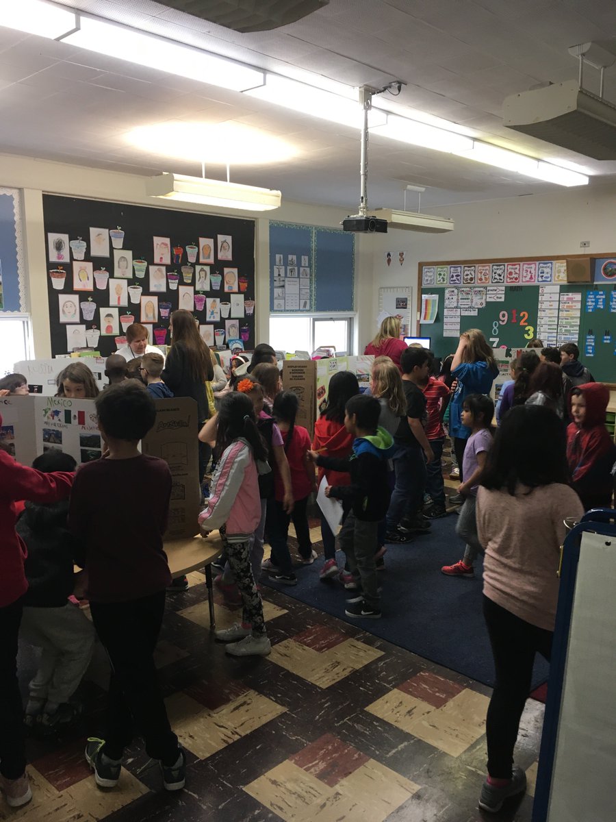 MrsAFarkas's tweet photo. Room 20's Folkarma was a great way to celebrate our learning and share our knowledge with others! @frontenacLRSD https://t.co/wP7B161UeD