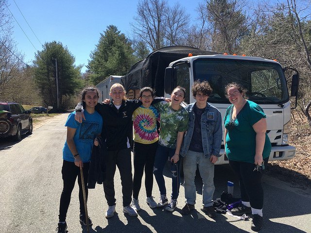 WarehamLT's tweet photo. Great Earth Day trail clean-up with Wareham High School Environmental Club members. Thank you all!! https://t.co/ctVKWt7TwX