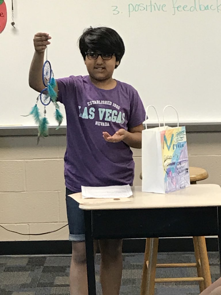 So much swag with our states in bag! @SunflowerSMSD