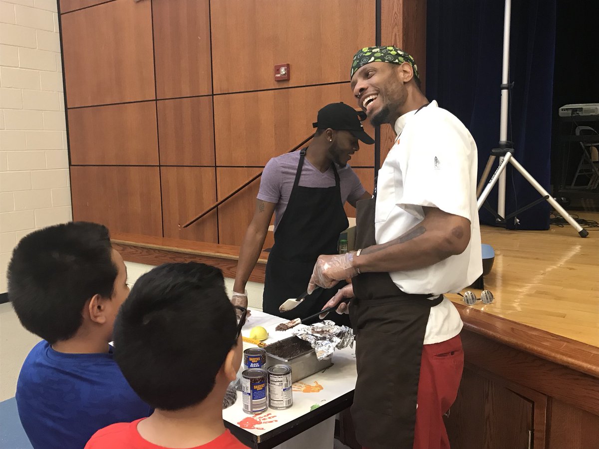 ColumbusTHT's tweet photo. Wellness at Columbus with Chef Anwar!!! https://t.co/ZXx04G6JZY