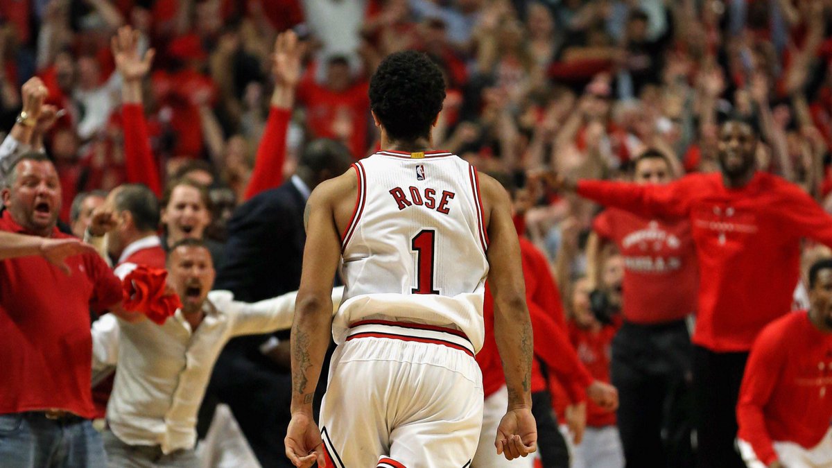 Poohdini251's tweet photo. A May 3 much less distant than we thought Derrick Rose was consecrated the youngest MVP in history🔥🌹

#DerrickRose #MVP #youngestmvp #BullsNation https://t.co/0J7lfhQcZ9