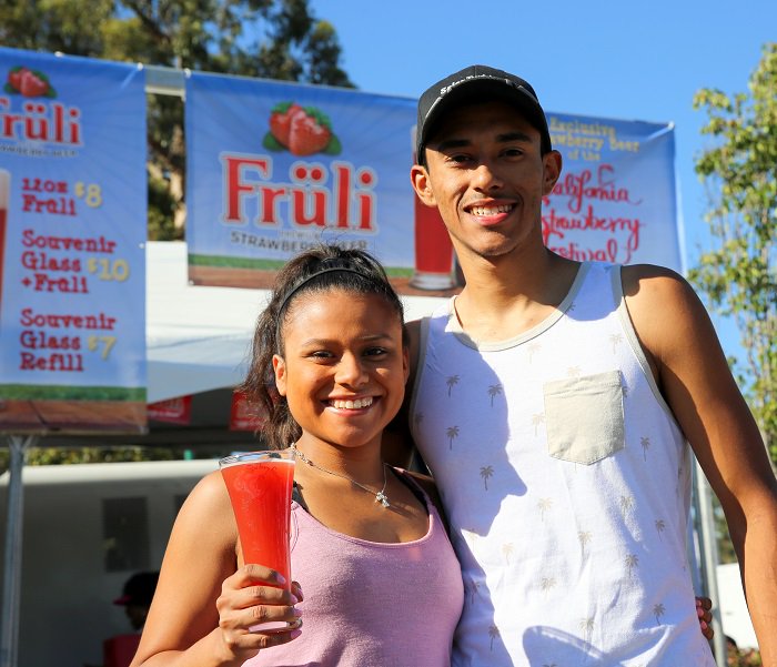 CAStrawFestival's tweet photo. @FruliUSA the Exclusive Strawberry Beer of our Festival will be  on the taps, May 19 &amp; 20 for all those festival goers 21 and  older who enjoy beer made with real strawberry juice. #MixItUpWithFruli #HowDoYouMixItUp? #castrawberryfestival https://t.co/QnkBaiacV3