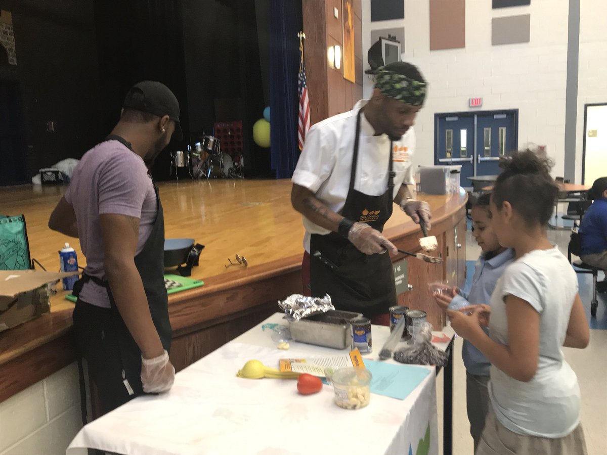 ColumbusTHT's tweet photo. Wellness at Columbus with Chef Anwar!!! https://t.co/fN0nLqpevj