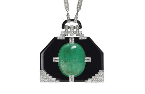 May may come and go, but the allure of thethe emerald - May's birthstone - remains. ow.ly/vJpi30jKtYJ #emeralds #birthstone #may #artdeco