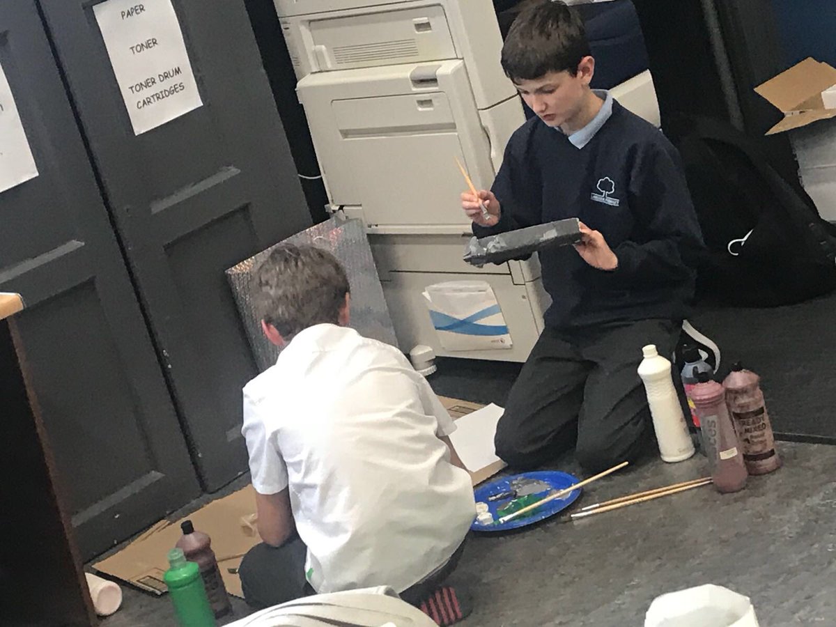 LangsidePri's tweet photo. Our Jacobs STEM club working hard today #STEMGlasgow #jacobsengineeringchallenge https://t.co/aZDhidrQxw