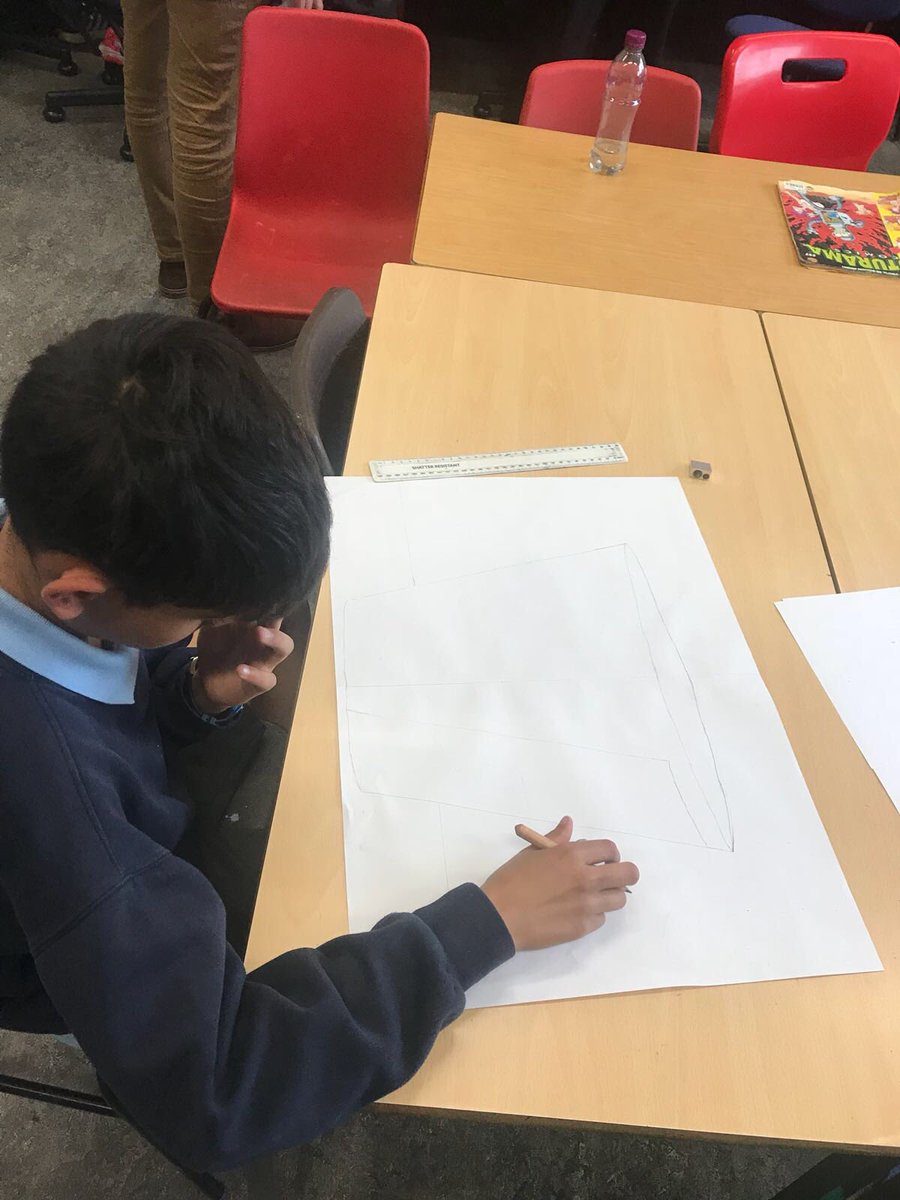 LangsidePri's tweet photo. Our Jacobs STEM club working hard today #STEMGlasgow #jacobsengineeringchallenge https://t.co/aZDhidrQxw