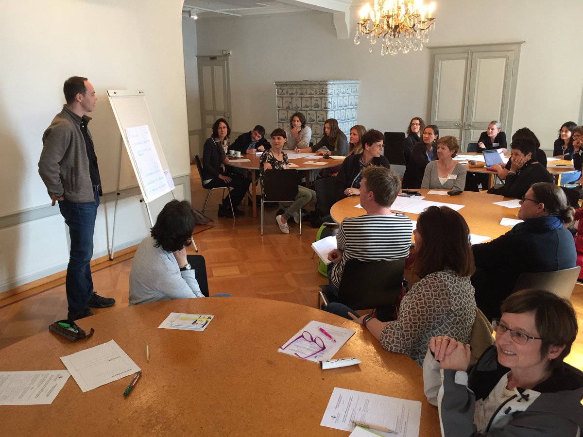 cuso_phd's tweet photo. Échanges très riches entre coordinateurs et coordinatrices des #programmesdoctoraux #CUSO ce matin, à la journée de rencontre avec notre secrétariat @BettoCaroline @DBillotteCUSO https://t.co/OZpFOOxq8B