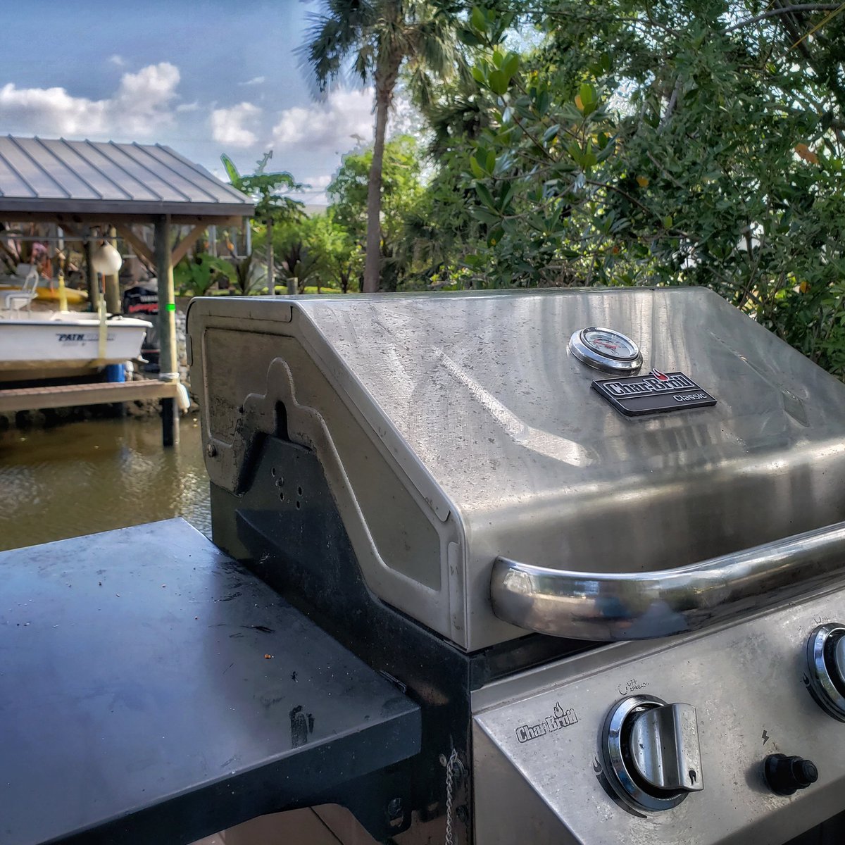 Pyphoto's tweet photo. Spotted sea trout on the BBQ for our breakfast w/ @italo_labignan .
.
📸: @Pyphoto
#peteryeungphotography #tamroncanada https://t.co/7QCN6KXoiJ