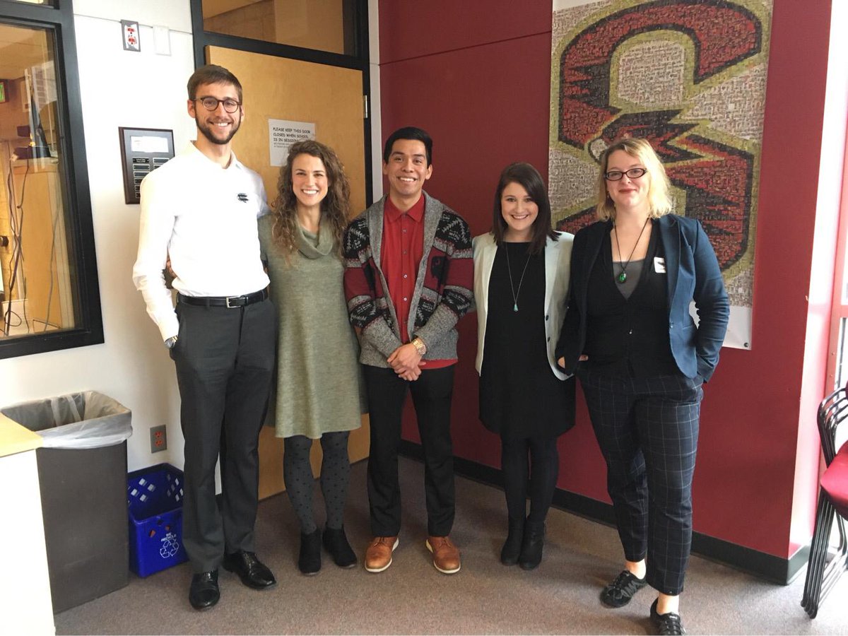 FinBegOR's tweet photo. Huge THANK YOU to one of our wonderful partners, @ClackamasFCU. This year 10 of their employees have volunteered 102 hours, teaching local schools and community based organizations our #FinBegOR workshops. They have helped us educate over Three THOUSAND students in #Clackamas! https://t.co/blcLmGKNi6