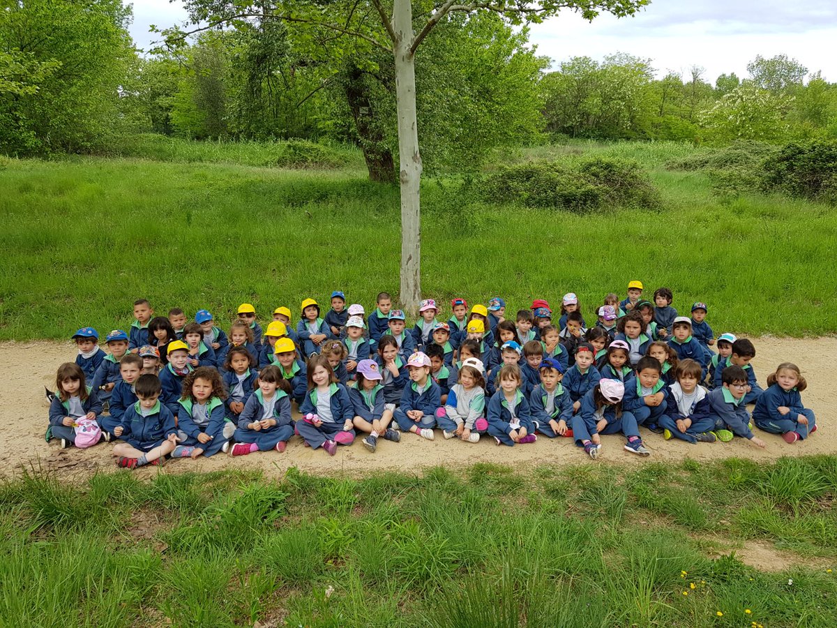 FEDACSalt's tweet photo. Avui els petitons d l'escola hem anat a les Deveses x veure la primavera ben esponerosa: quantes  flors i animals🦋🐜🐞🦗🍃🌱 que hem observat! @twtFEDAC @viladesalt #PassióXEducar #escolainfantil #aprenentatgeproper https://t.co/EUNqnhtb7Q