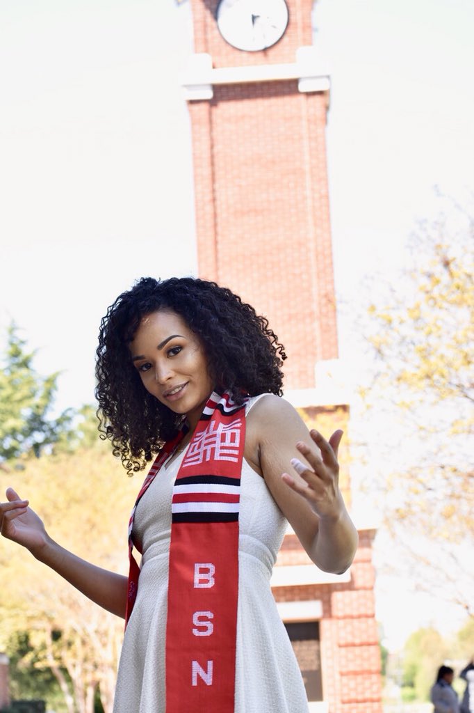 jorosee_'s tweet photo. A whole live nurse🎓😏 #freemydegree #wssu18 https://t.co/SGxoffgP5F