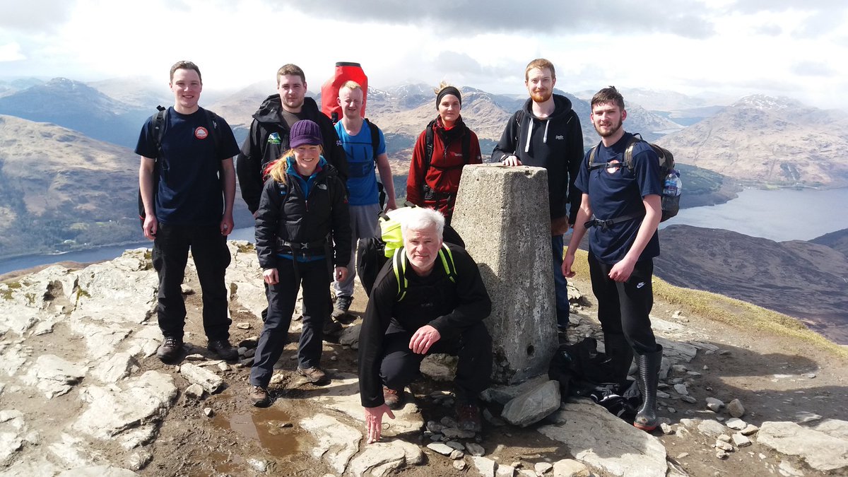 KevinUnitt's tweet photo. My first @mountainspeople trainee blog! Find out what we've been up to. 
Weeks 1 and 2: NASA, new friends and nature.. https://t.co/75HZpFCEw7 https://t.co/j0GZeQjRP5