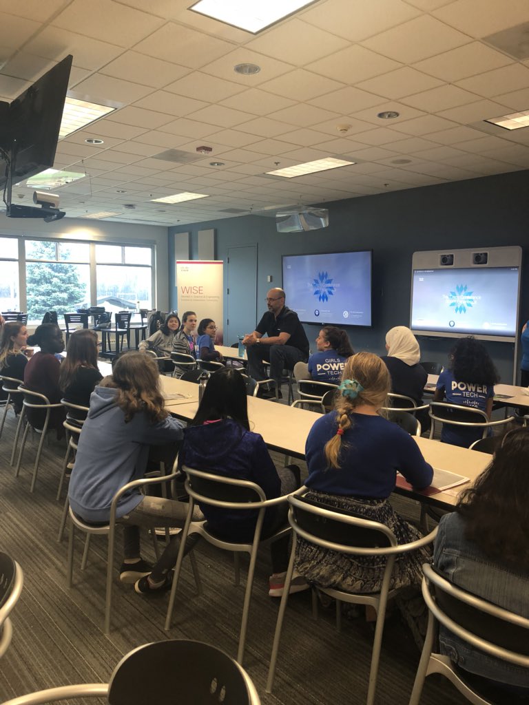 EmanAldisi's tweet image. A Very interesting closing session to our  #GPT2018 event in Ottawa by our director Gabor Solymar about diversity, he is encouraging more women to consider STEM careers #WeAreCisco #CiscoSTEM #GirlPowerTech @cisco_wise @CiscoCanada
