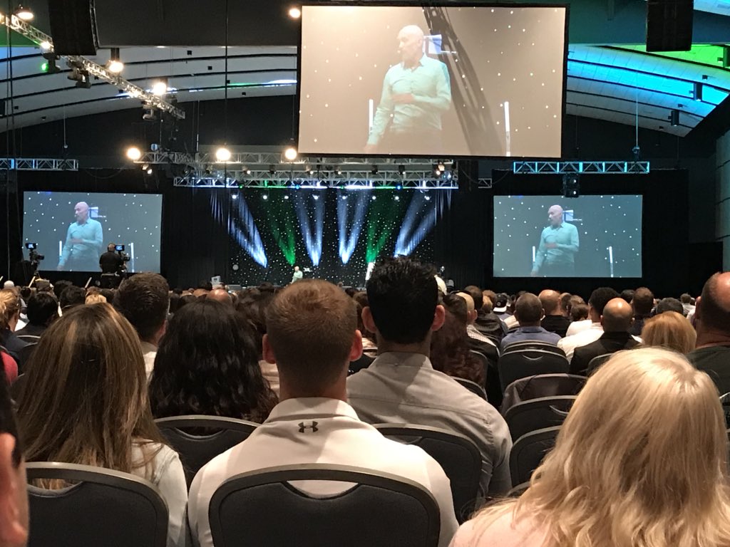 PHL_NewsPhotog's tweet photo. “You have to be a student of your results....” #DougNelson @SRASuccess #NAC18 #Wealth https://t.co/YxDJK4AN1t