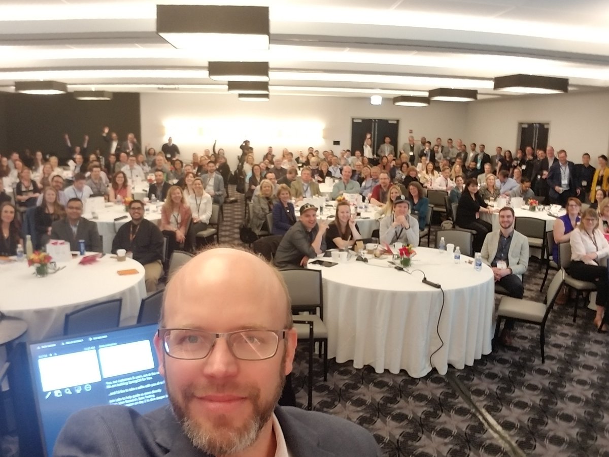 springcm's tweet photo. Our Chief Product Officer, Brian Delegan, began his #SpringForwardChicago keynote with a group selfie! 🤓🤳
#TBT #ThrowbackThursday https://t.co/PbgzP9LMRZ