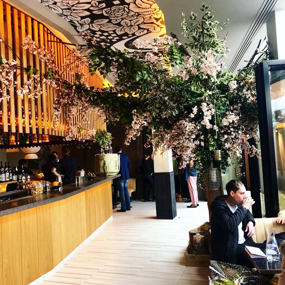 yorksfoodguide's tweet photo. Checking out the delicious canapés and stunning #sakurasecretgarden @IsshoLDS 📸 by our Leeds foodie @zitttttta 👌🏽🍣🍸🌞🌺 #yorkshirefoodguide #issholeeds #leeds #thirstythursday #japanesefood https://t.co/Xyfosw2l8G