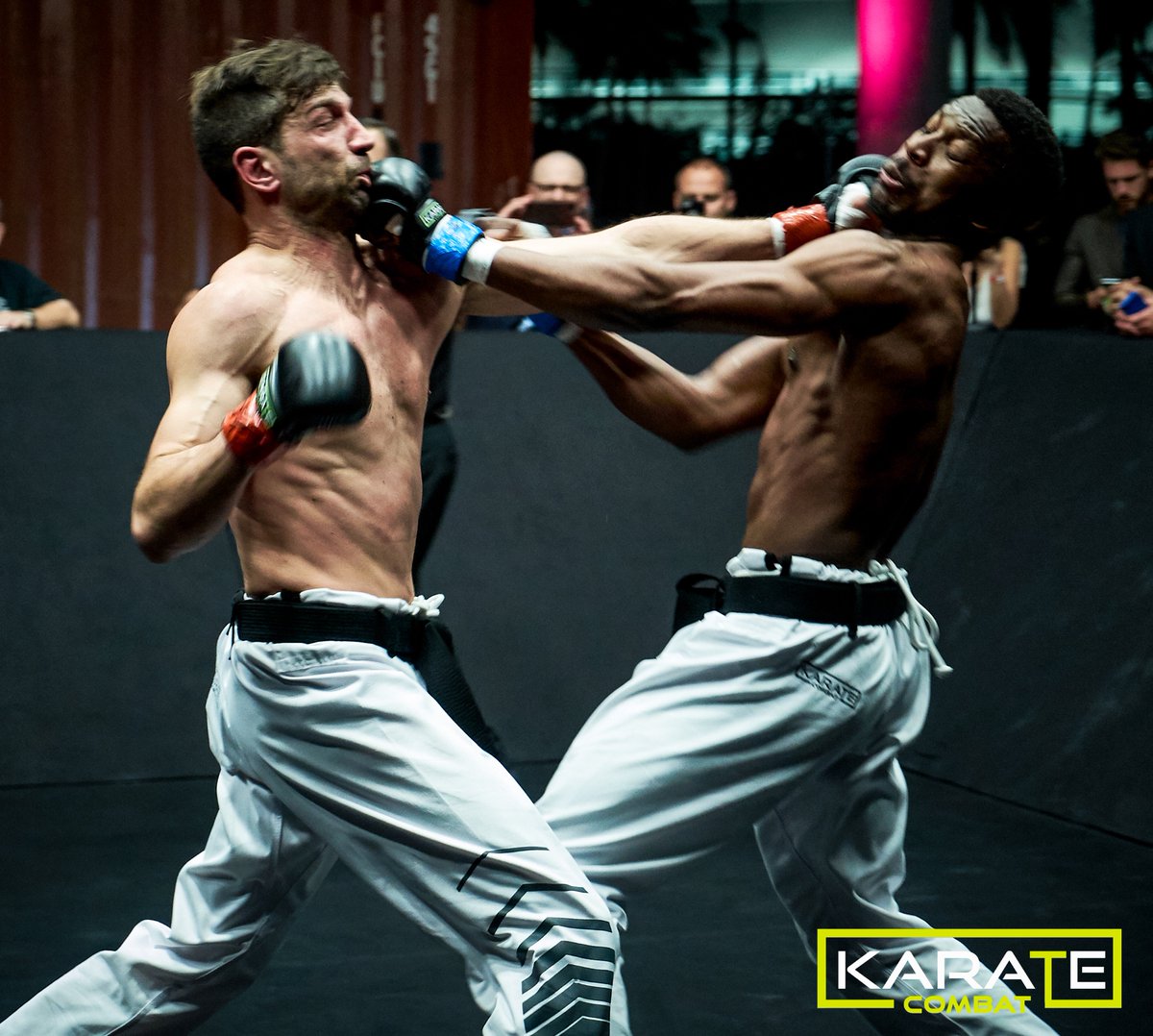 KarateCombat's tweet photo. Watch as the two warriors Spyros Margaritopoulis and Mohamed Salem Mohamed face off in an intense battle in the pit! 🥋 https://t.co/QUt2fbWxZ9 #KarateCombat #InceptionMiami https://t.co/4EO0Gc8zUF