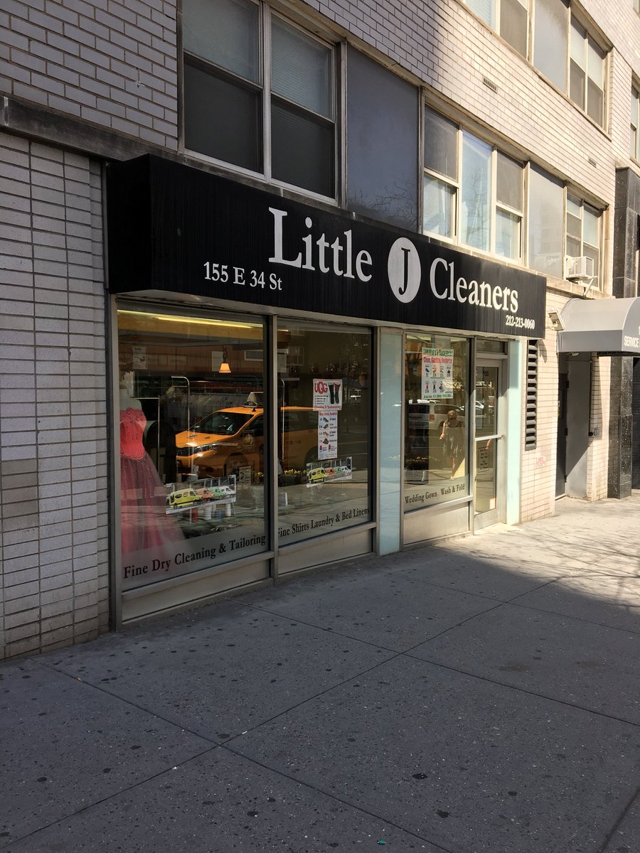 TomSternTweets's tweet photo. BREAKING MOOS 🐮🐮🐮 can confirm this is definitely NOT where @BarstoolBigCat @PFTCommenter do their dry cleaning #Journos https://t.co/TpOIPaqFOa