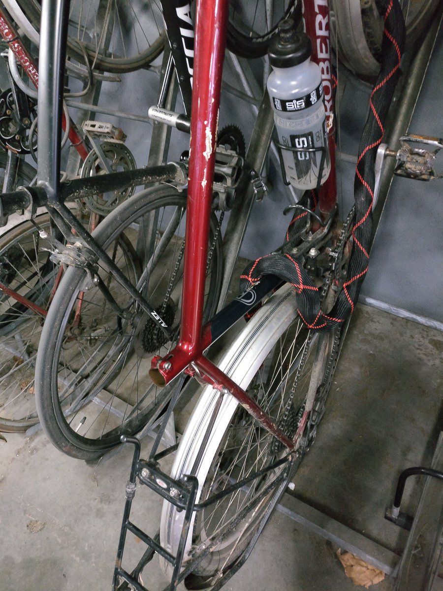stevewilley's tweet image. Hey @hexlox Totally unimpressed. Thought your #hexlox were supposed to be secure? Just had my Thomson seat post and Brooks B17 special stolen. Seat post was hexlocked.

#thievingscumbags #notimpressed #fail #incandescentlyangry