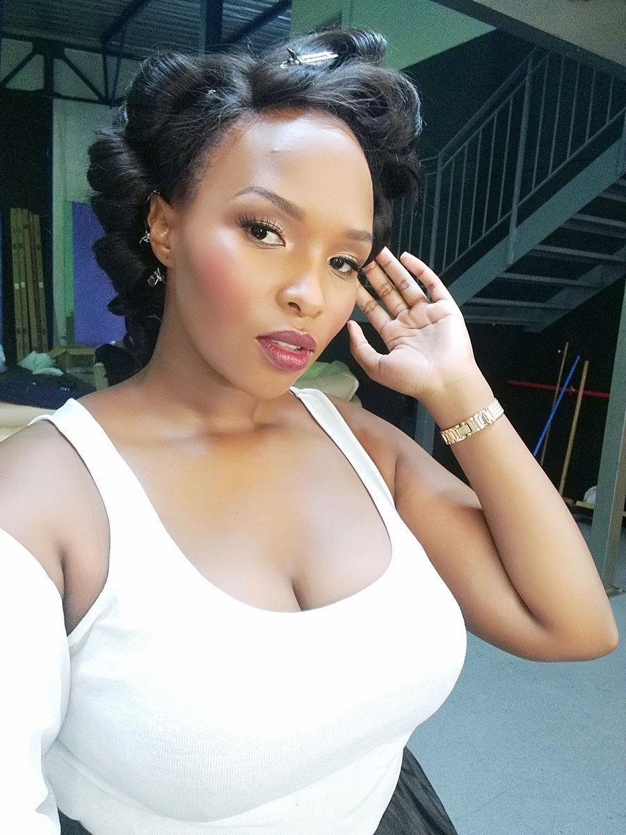 lebo_lhshasha's tweet photo. #makemeamuse https://t.co/Udvfu75pDV