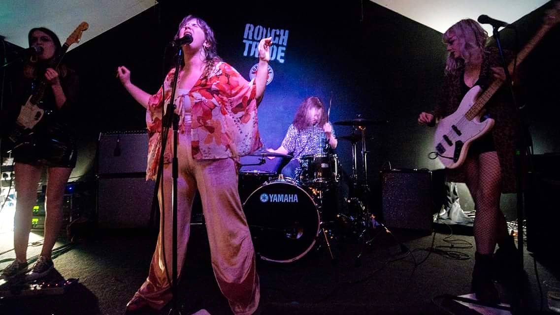 BABEPUNCH's tweet photo. SUPER excited to play @HandmadeTotally this Sunday.
Grab ur tix now for an amazing lineup inc @drenge, @TheWytches, @commoonicate, @TheOrielles, @yourdreamnails &amp; @CHandtheDC ⭐️⭐️⭐️⭐️⭐️

Tickets: https://t.co/ZHauUAfrWQ

Event: https://t.co/okeVZQsASK

📸: @indiehorse https://t.co/1e6GCy902u