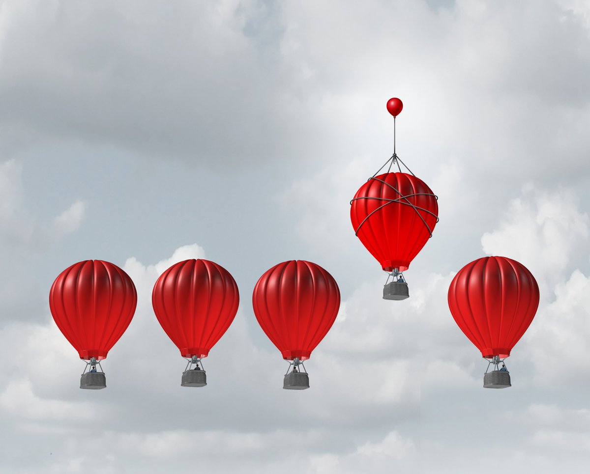 descahill's tweet photo. .@Forrester names @Oracle a leader in its latest Cross-Channel Campaign Management. Congratulations @oraclemktgcloud #TeamOMC #B2C https://t.co/NRdqU1XCAo https://t.co/McDIasmIgQ