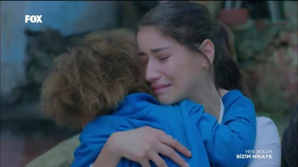 lhk_forever's tweet photo. Ismet dándole fuerzas a su abla  
HazalKaya
 BurakDeniz
 BarFi 
BizimHikaye
#sendenayrılmam https://t.co/ldPwr5KFEO