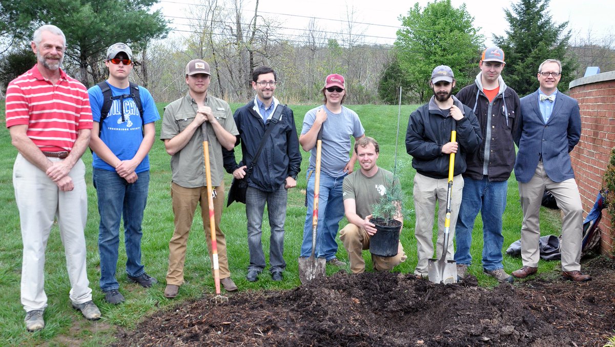 mgccva's tweet photo. The #DSLCC Urban Forestry class planted a Blue Ice Cypress tree, donated by Wind Ridge Landscaping, near the entrance sign on the main campus in observance of Arbor Day. Thanks #DSLCCForestry & Wind Ridge Landscaping. https://t.co/yJUDl1l1xx