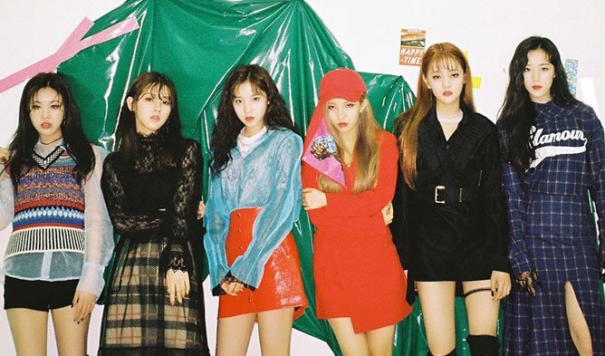 sharelyn013's tweet photo. #united_cube presenting #G_I_DLE w/ #LATATA 💕💕 oh em gee i 💖💖 their song😋😋 
You feel the adventure🎵👏

©©Pic https://t.co/3aRsYp4YqI