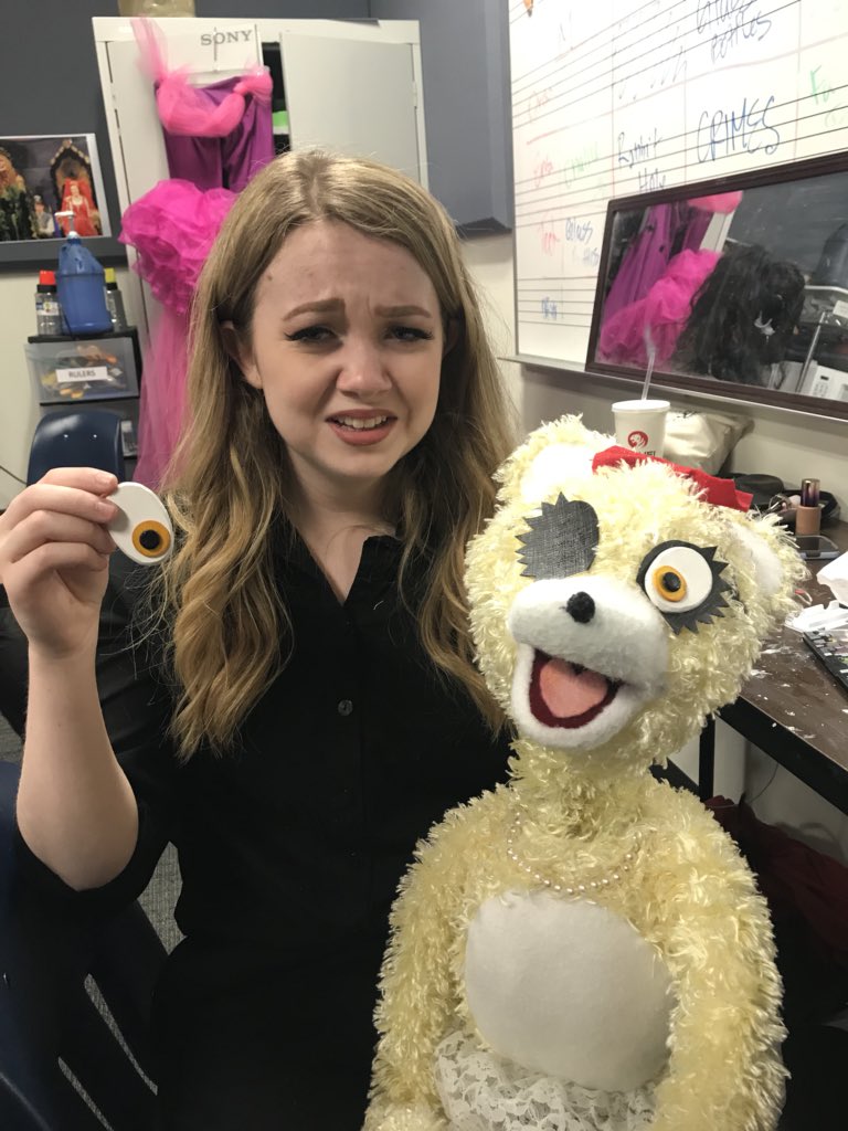 MGMexposed's tweet photo. 2 minutes till places and this happened. The reconstructive surgery went a little awry. https://t.co/QNWKSTp0Y0