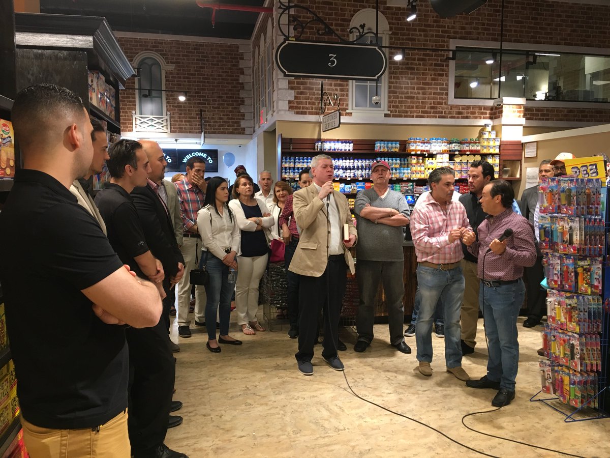 DianaAyalaNYC's tweet photo. Celebrating the Grand Opening of City Fresh Supermarket. So excited to have them back #116thstreet https://t.co/45WHPDqpye