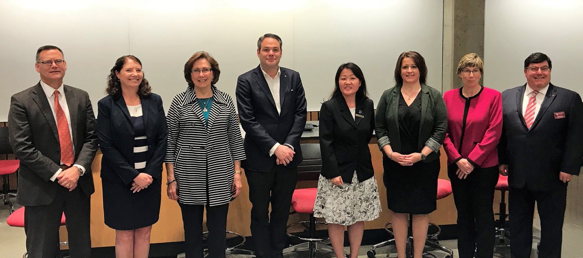 wforcesnohomish's tweet photo. An amazing panel of professionals within the hospitality industry! Thanks to everyone who participated. Hospitality &amp; Tourism is booming in Snohomish County! @snocounty @WSUEverett @LombardiItalian @FlyPaineField @TulalipResort @SnoCoSports #DeltaMarriott #WelcometoHospitality https://t.co/UOwGh42VgK