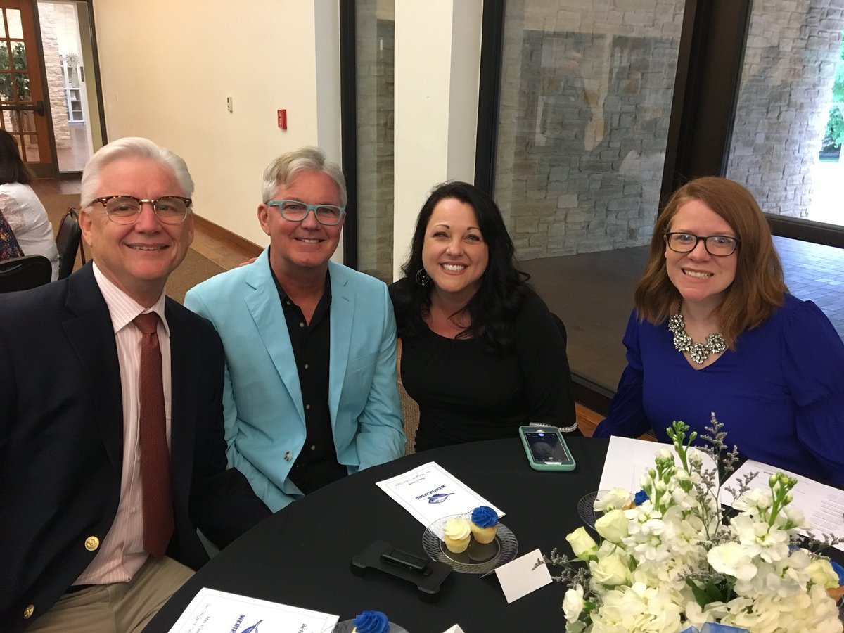 jscottstapleton's tweet photo. We had such a good time at the retirement dinner! #austinblueroos https://t.co/HRMAjWiuxi