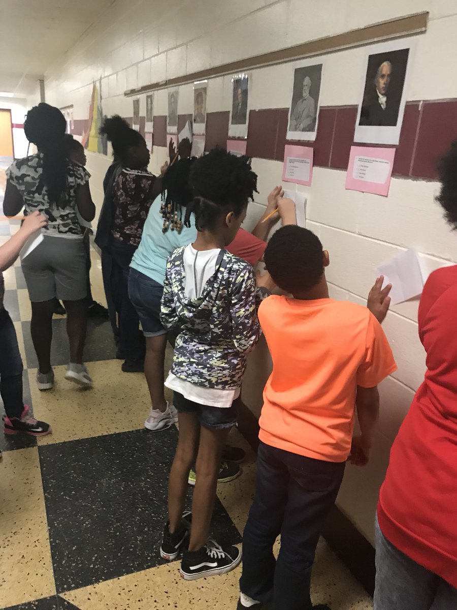 SPSHistory_buzz's tweet photo. Reviewing for Va Studies SOL at BTWES. #VirginiaStudies #spsk12proud #historycanbefun https://t.co/8Ke5OwNpCm