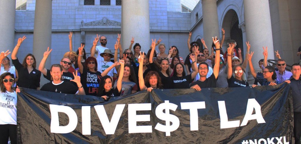 PrisonDivest's tweet photo. Victory! Los Angeles will not renew commercial banking contract with Wells Fargo https://t.co/zCOpO64Ii7 https://t.co/YcwQGlnDat